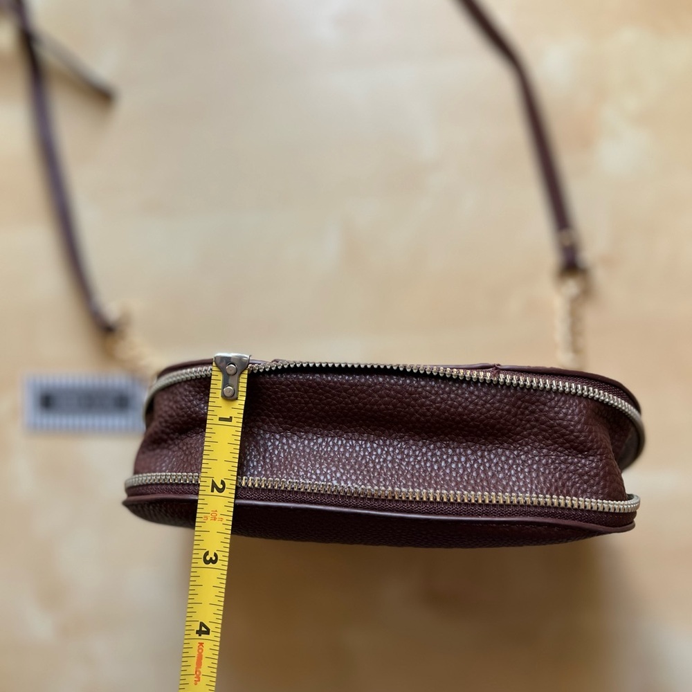 Alexis Bendel Dark Brown Expandable Crossbody Bag with Gold Chains New - Picture 11 of 11